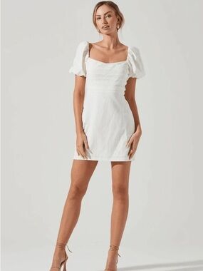 ASTR the Label White Puff-Sleeve Square-Neck Linen Mini Dress